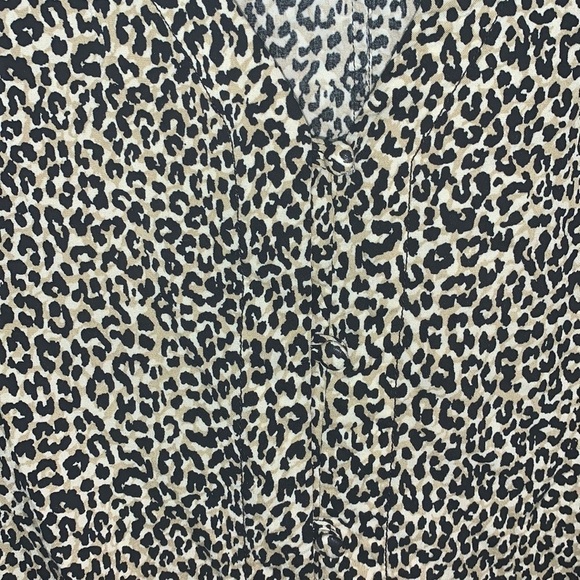 Beachlunchlounge Leopard Tie Front Long-Sleeve Button Down Top Size Small - Picture 5 of 11